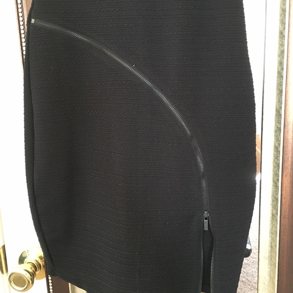 • REPOSH• Rachel Roy | little black dress - Picture 3 of 5